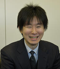 日商エレクトロニクスはNutanixは国内導入数No.1と実績も申し分ない。安心してチャレンジすることができました。
株式会社NTTデータ 第二金融事業本部 第二バンキング事業部 システム統括担当 課長代理 寺崎 大介 氏