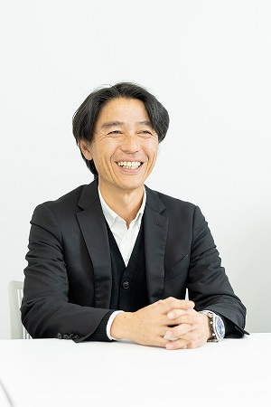 総務部企画政策課企画調整係
課長補佐 兼 係長
吉野 貴幸 様