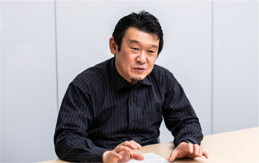 Blue Prismによる業務自動化の効果は「人件費換算で既に
導入運用費用を大きく上回っている」と説明する青山氏