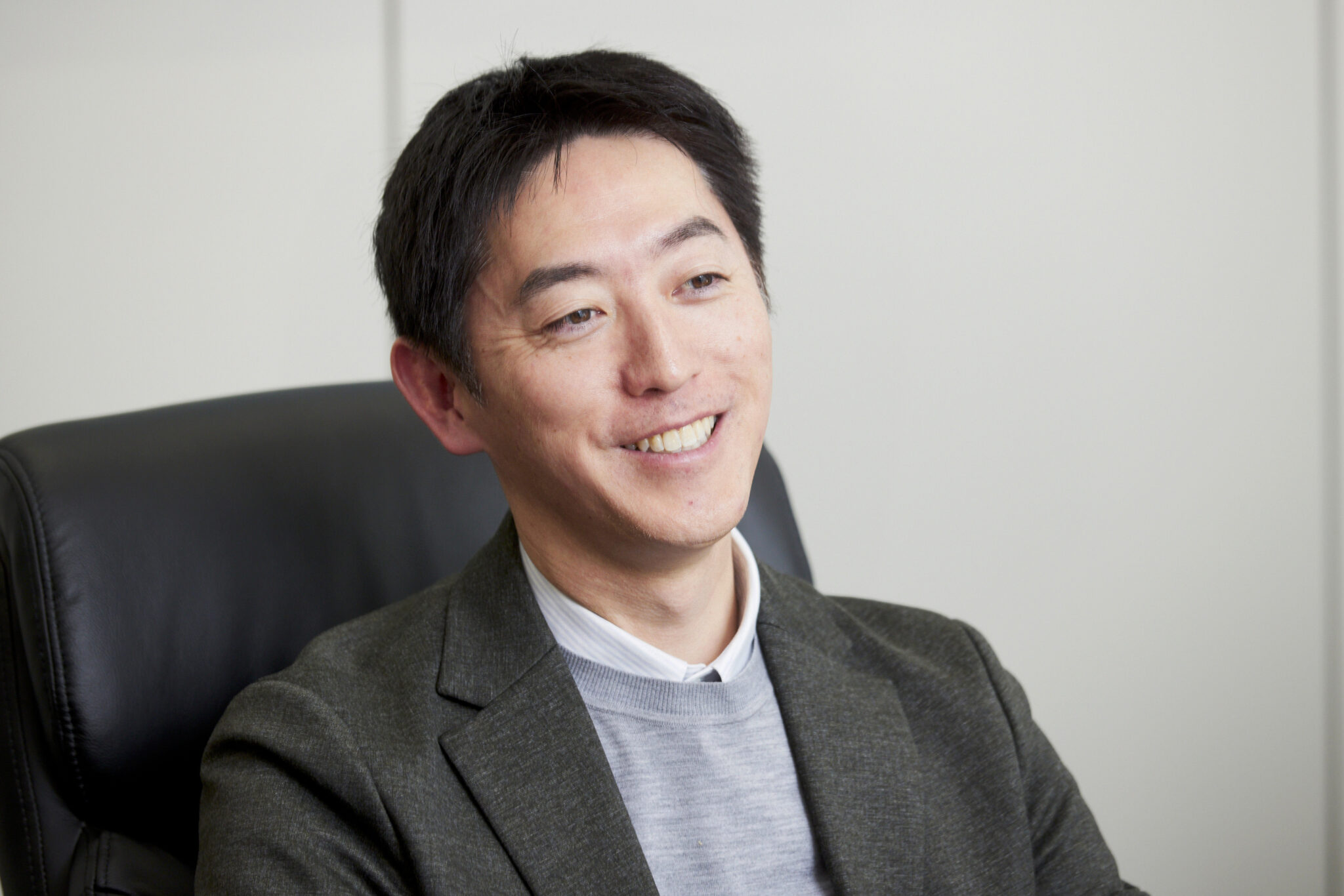 東京製鐵株式会社 執行役員 海外営業部長
グリーンEV鋼板事業推進室長
酒井 久敬 氏