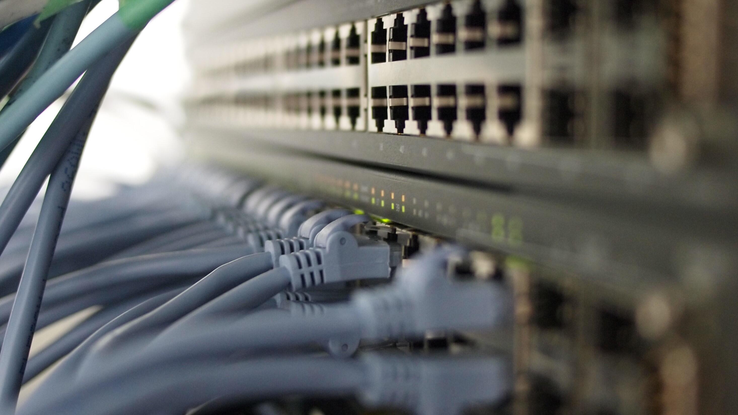 Multi-Chassis Link Aggregation(MLAG)を用いたネットワーク冗長設計について