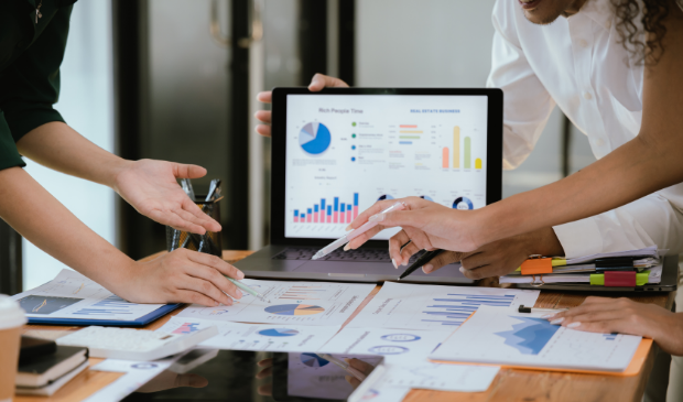 導入企業1200社以上ZoomのミーティングやAI活用に関するノウハウ
